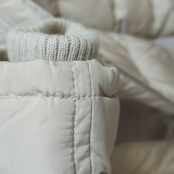 Theory Puffer Jacket - Picture 9 of 14